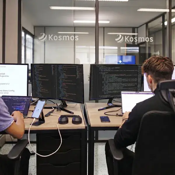 Équipe de développement Kosmos